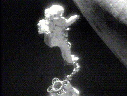 Discovery's Heat Shield Successfully Repaired in Third Spacewalk
